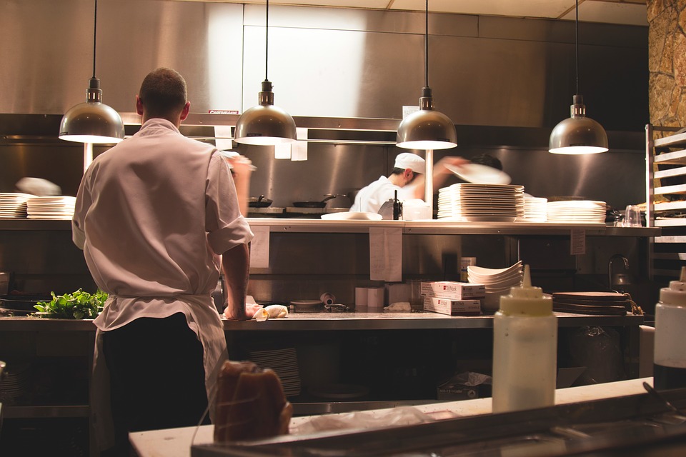 restaurant kitchen chefs image
